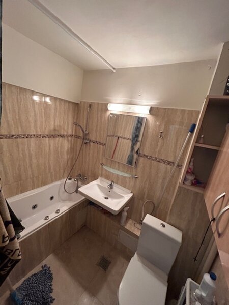 Titan Diham Ivan's stradal bloc reabilitat ap 2 camere decomandat 5 min M