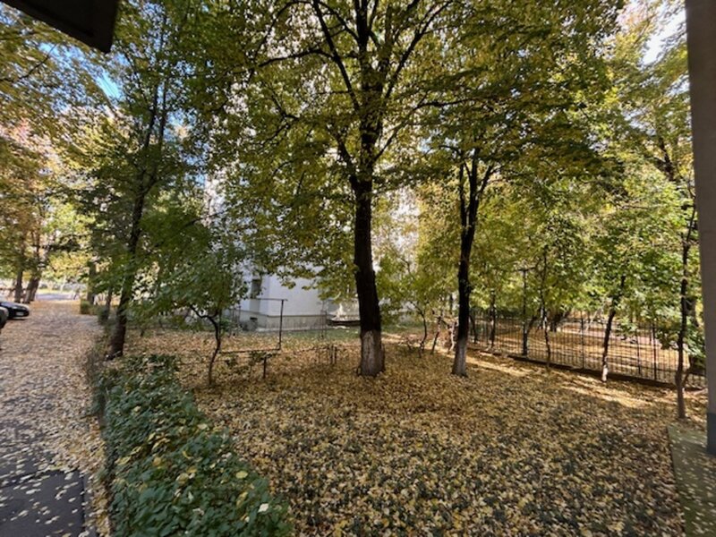 Titan Diham Ivan's stradal bloc reabilitat ap 2 camere decomandat 5 min M